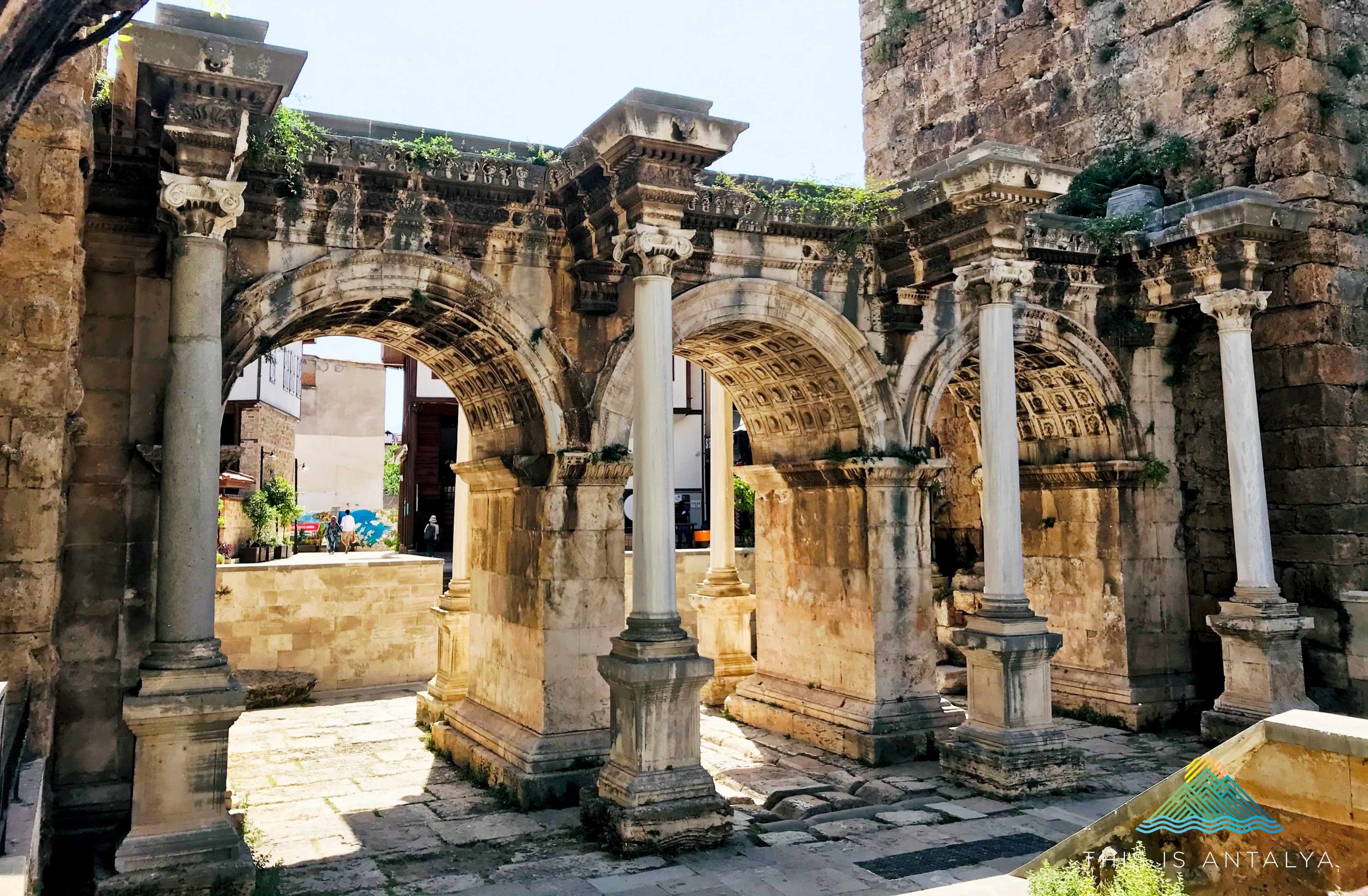 Hadrian's Gate - This is Antalya Hadrian's Gate Kaleiçi